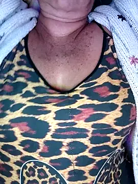 Snapshot of Kasandra_Ho chatting on 1, 12, 2025 Kasandra Ho online show from 1, 12, 2025