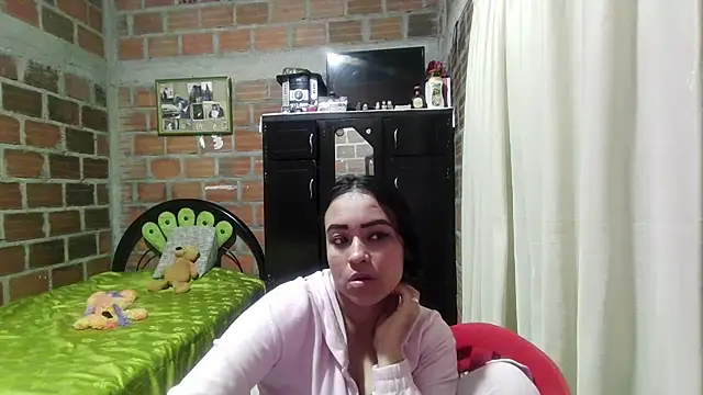 Snapshot of samanthaPuxy chatting on 22, 12, 2025 samanthaPuxy online show from 22, 12, 2025