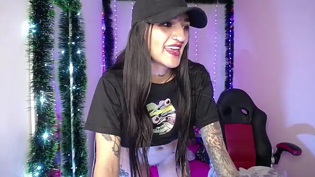 Snapshot of amelierouss chatting on 20, 12, 2024 amelierouss online show from 20, 12, 2024