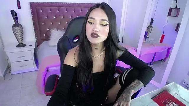 Snapshot of amelierouss chatting on 3, 2, 2025 amelierouss online show from 3, 2, 2025