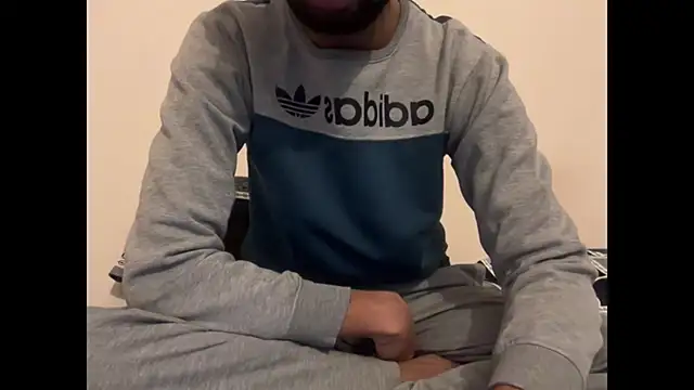 Snapshot of meatycronn chatting on 23, 12, 2025 meatycronn online show from 23, 12, 2025