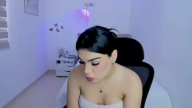 linda zaam83866 online show from 4, 10, 2025