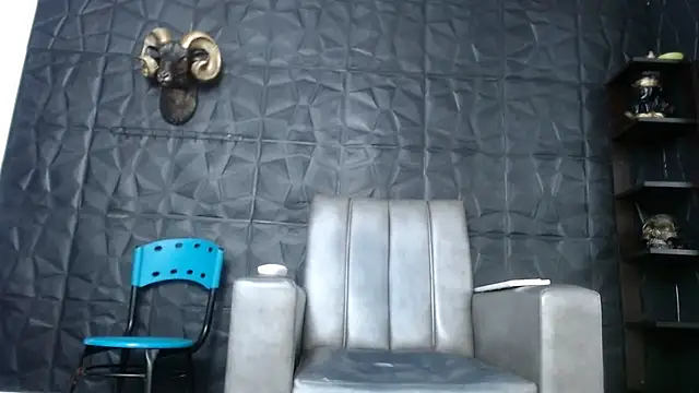 Snapshot of Hanna_Fox_69 chatting on 26, 10, 2025 Hanna Fox 69 online show from 26, 10, 2025