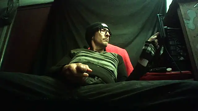 Snapshot of Pumpndeep chatting on 9, 11, 2025 Pumpndeep online show from 9, 11, 2025