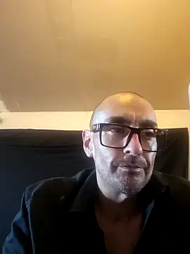 Snapshot of Pumpndeep chatting on 10, 11, 2025 Pumpndeep online show from 10, 11, 2025