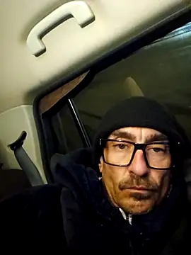 Snapshot of Pumpndeep chatting on 28, 11, 2025 Pumpndeep online show from 28, 11, 2025