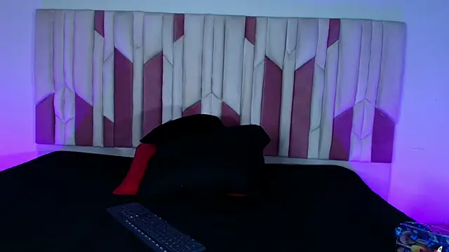 mia stanfort online show from 4, 10, 2025