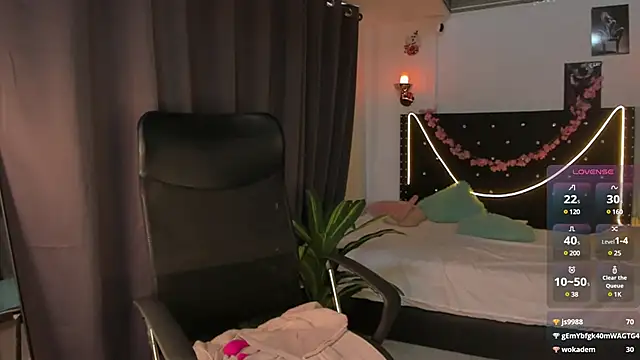 emilyrouxe online show from 16, 2, 2025