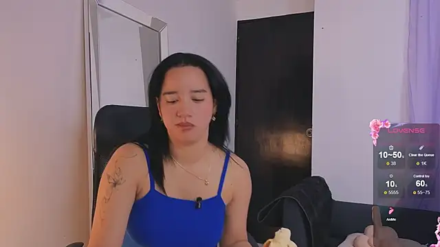 emilyrouxe online show from 24, 9, 2025