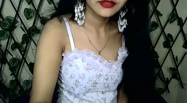 SUZY FROMUS online show from 11, 3, 2025