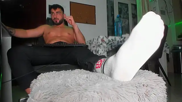 Snapshot of welcometo_hell chatting on 17, 12, 2025 welcometo hell online show from 17, 12, 2025