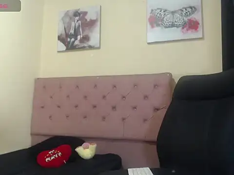 Angiee Ts online show from 20, 9, 2025