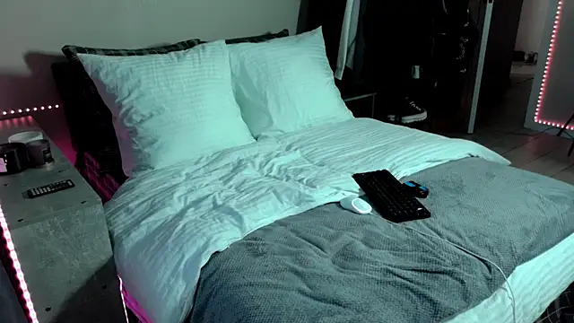 Tanya M online show from 8, 12, 2024