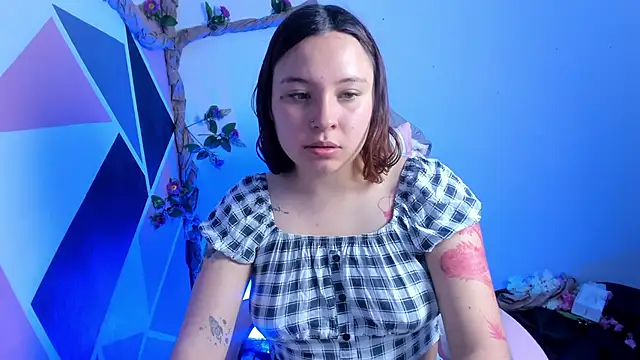 Snapshot of Carol_Pinter chatting on 15, 12, 2025 Carol Pinter online show from 15, 12, 2025