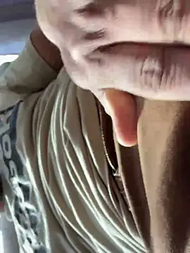 Snapshot of kelin17 chatting on 15, 3, 2025 kelin17 online show from 15, 3, 2025