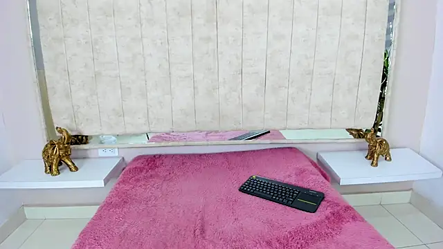 Annie9  online show from 20, 2, 2025