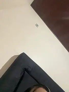 hotskinny1 online show from 3, 3, 2025