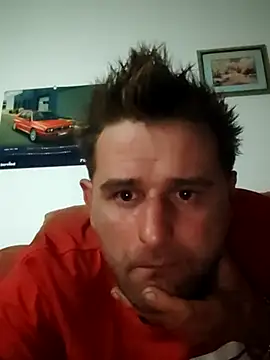Snapshot of heroes223e chatting on 5, 6, 2026 heroes223e online show from 5, 6, 2026