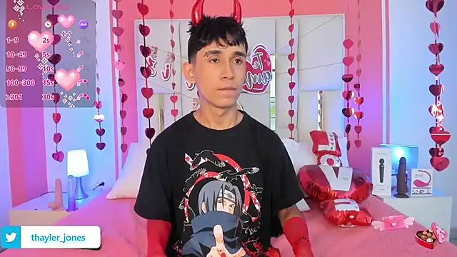 Snapshot of Thayler_jones chatting on 16, 2, 2025 Thayler jones online show from 16, 2, 2025