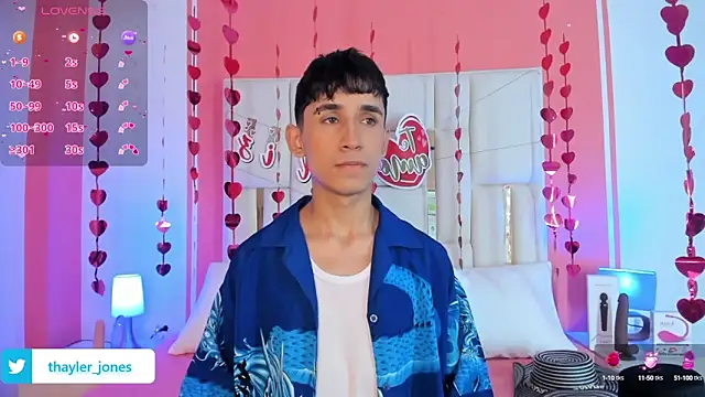 Snapshot of Thayler_jones chatting on 17, 2, 2025 Thayler jones online show from 17, 2, 2025