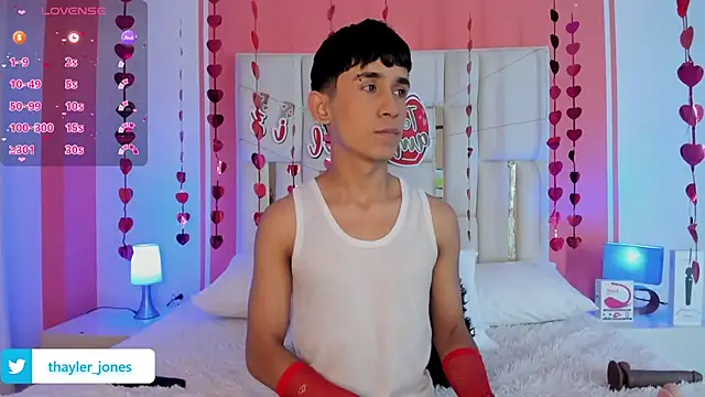 Snapshot of Thayler_jones chatting on 20, 2, 2025 Thayler jones online show from 20, 2, 2025