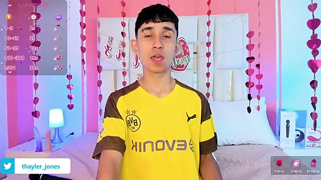 Snapshot of Thayler_jones chatting on 23, 2, 2025 Thayler jones online show from 23, 2, 2025