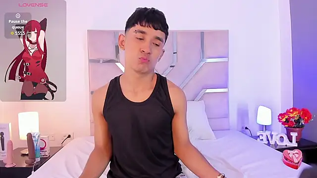 Snapshot of Thayler_jones chatting on 15, 9, 2025 Thayler jones online show from 15, 9, 2025