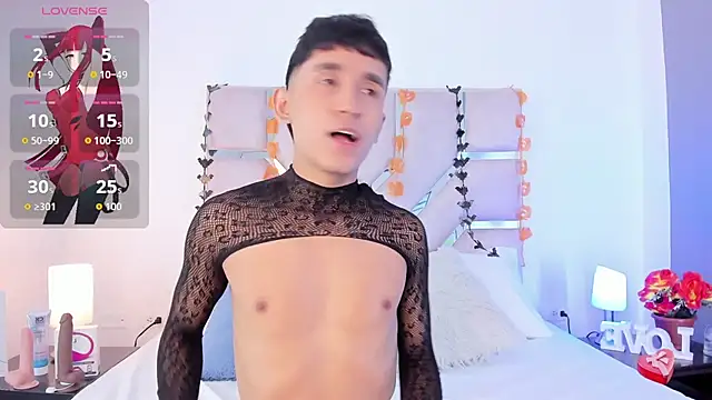 Snapshot of Thayler_jones chatting on 27, 10, 2025 Thayler jones online show from 27, 10, 2025