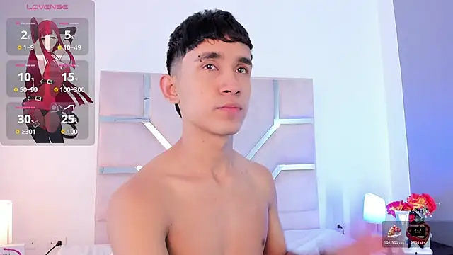 Snapshot of Thayler_jones chatting on 21, 11, 2025 Thayler jones online show from 21, 11, 2025