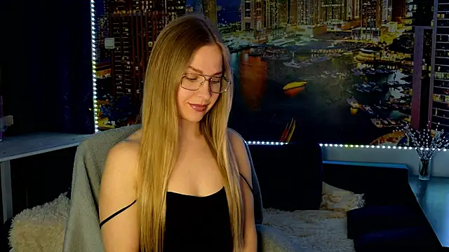 Snapshot of pusyavykusya chatting on 17, 4, 2026 pusyavykusya online show from 17, 4, 2026