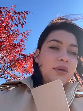 Snapshot of KikiWatson chatting on 1, 11, 2025 KikiWatson online show from 1, 11, 2025