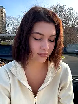 Snapshot of KikiWatson chatting on 23, 11, 2025 KikiWatson online show from 23, 11, 2025