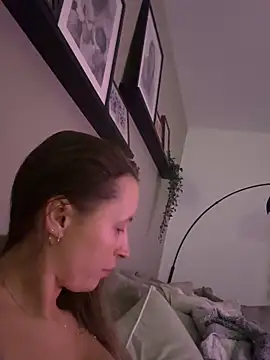 Millie-Miles online show from 5, 3, 2025