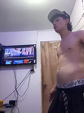 Snapshot of LatinBoysxxx chatting on 17, 1, 2025 LatinBoysxxx online show from 17, 1, 2025