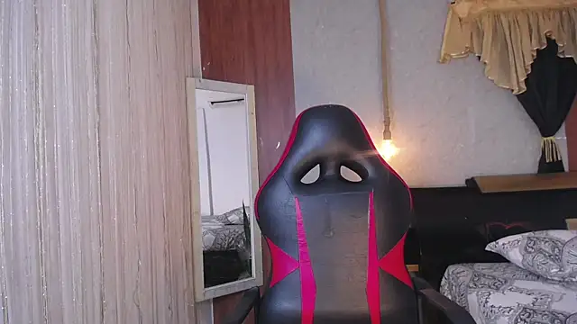 Snapshot of hera_divine chatting on 7, 11, 2025 hera divine online show from 7, 11, 2025