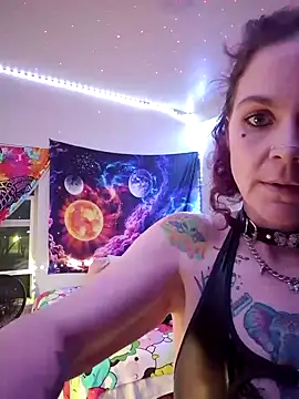 Snapshot of thatonespicychick chatting on 4, 1, 2025 thatonespicychick online show from 4, 1, 2025