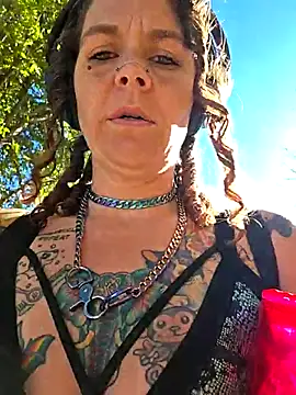 Snapshot of thatonespicychick chatting on 22, 10, 2025 thatonespicychick online show from 22, 10, 2025