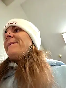 Snapshot of thatonespicychick chatting on 2, 12, 2025 thatonespicychick online show from 2, 12, 2025