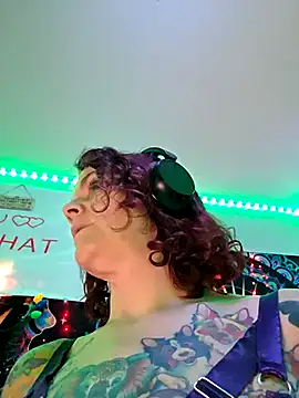 Snapshot of thatonespicychick chatting on 20, 12, 2025 thatonespicychick online show from 20, 12, 2025