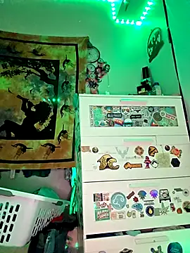 Snapshot of thatonespicychick chatting on 21, 12, 2025 thatonespicychick online show from 21, 12, 2025