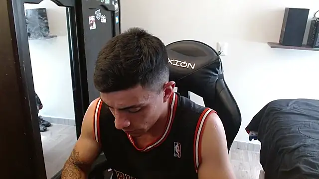 kv   xxx  online show from 8, 3, 2026