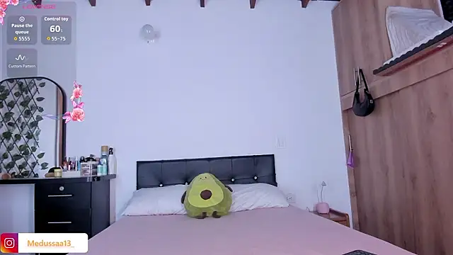 medussa13  online show from 18, 3, 2026