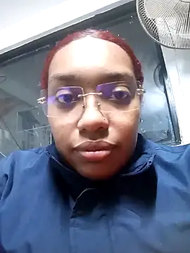 Snapshot of Cinnamon-Skin chatting on 31, 12, 2024 Cinnamon-Skin online show from 31, 12, 2024