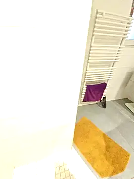 Snapshot of Landryyyyy chatting on 3, 2, 2026 Landryyyyy online show from 3, 2, 2026