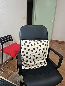 Snapshot of JennyCoquine chatting on 27, 6, 2026 JennyCoquine online show from 27, 6, 2026