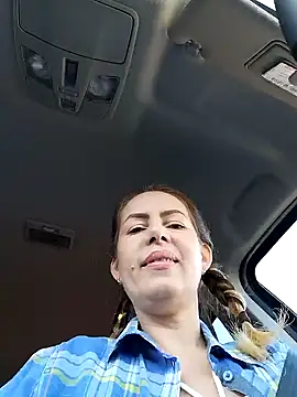 Snapshot of uber_babe chatting on 1, 1, 2025 uber babe online show from 1, 1, 2025