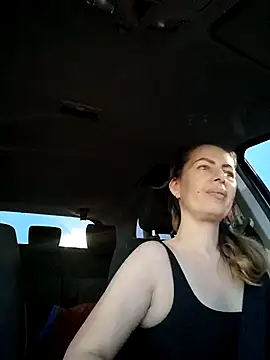 Snapshot of uber_babe chatting on 6, 1, 2025 uber babe online show from 6, 1, 2025