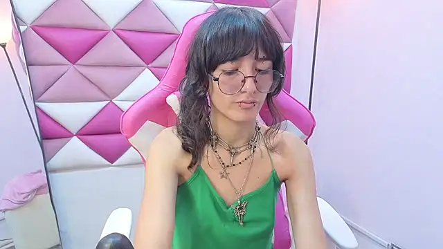 Snapshot of Danny_Face chatting on 9, 2, 2026 Danny Face online show from 9, 2, 2026