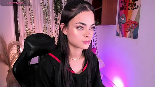 HannaRhodes online show from 5, 12, 2025