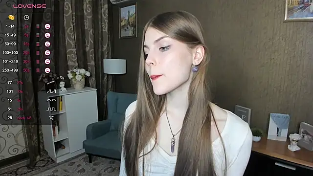 Snapshot of DarleneHatt chatting on 22, 1, 2025 DarleneHatt online show from 22, 1, 2025